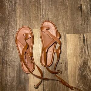 The Drop Women's Brown Leather Sandals, size 8.5